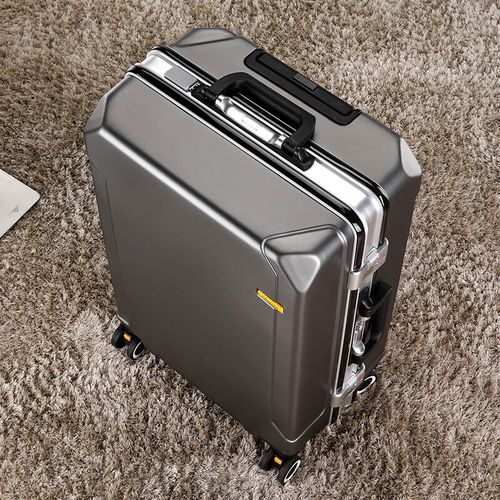 标题：时尚达人的秘密武器：网红助手自助下单功能如何重塑时尚产业生态链